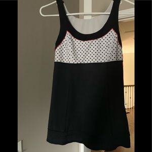 Lululemon size 4 tank